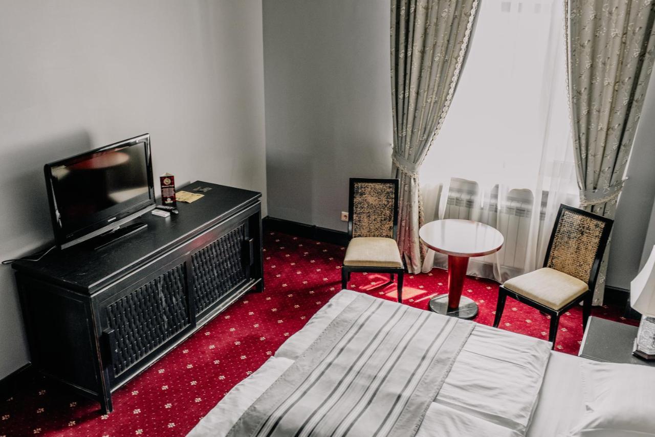 Plaza Hotel Kokşetau Exterior foto